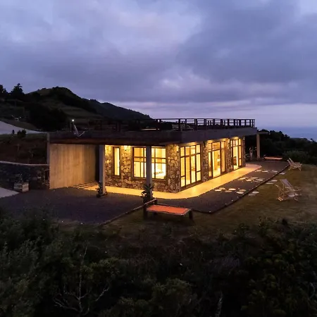 - Cantinho Do Paraíso Alojamento de Turismo Selvagem Santo Espirito