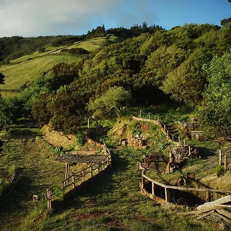 - Cantinho Do Paraiso