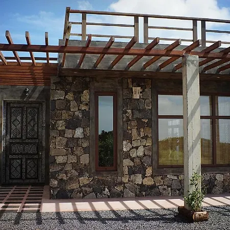 Деревянный коттедж - Cantinho Do Paraiso