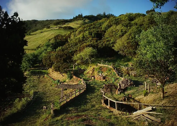 - Cantinho Do Paraiso