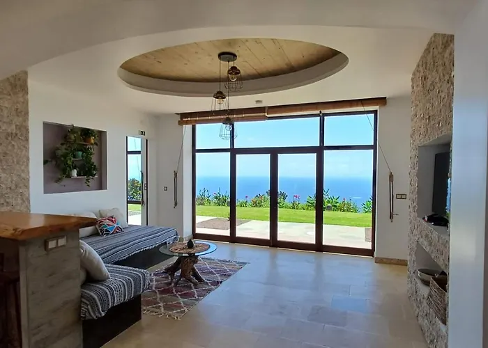 - Cantinho Do Paraiso Lodge *